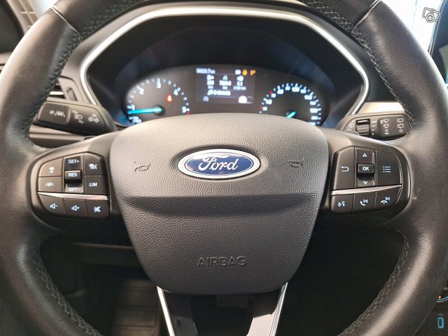 Ford Focus 23