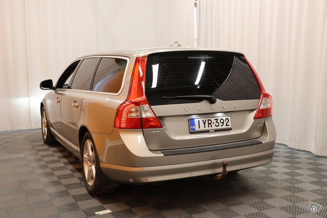 Volvo V70 5