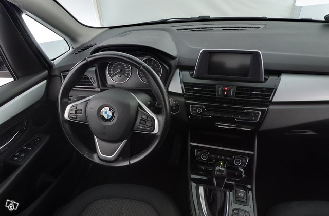 BMW 225 9