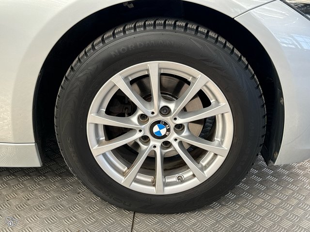 BMW 318 22