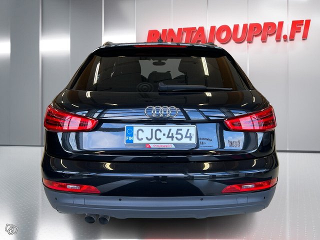 Audi Q3 4