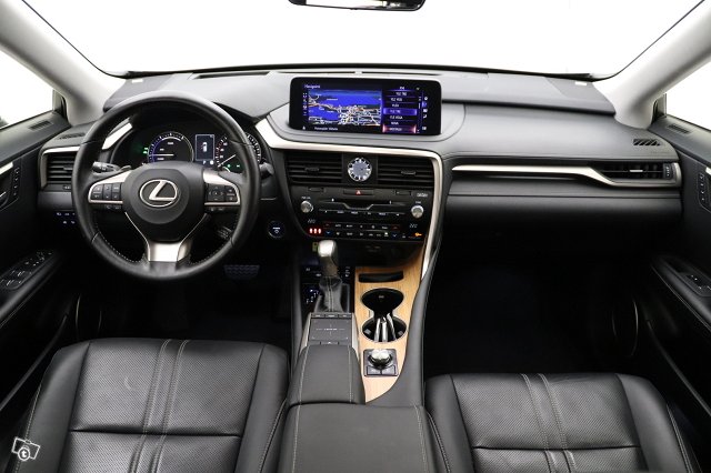 Lexus RX 10