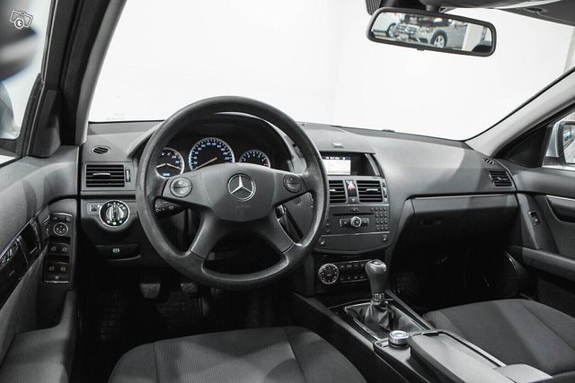 Mercedes-Benz C 10