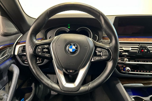 BMW 5-sarja 18