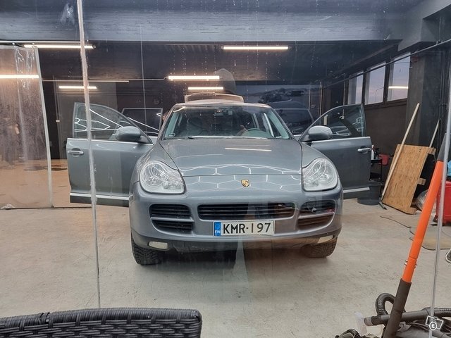 Porsche Cayenne 3