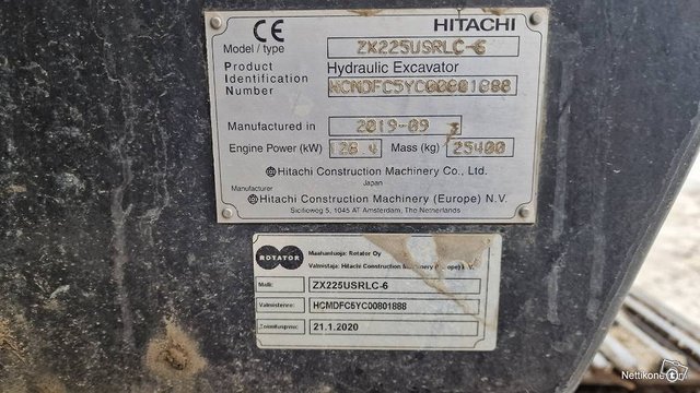 Hitachi ZX225USRLC-6 5