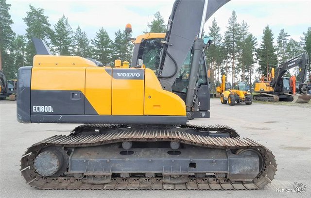 Volvo EC180DL PYÖRITTÄJÄLLÄ 6