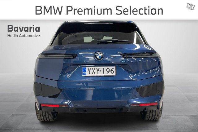 BMW IX 3