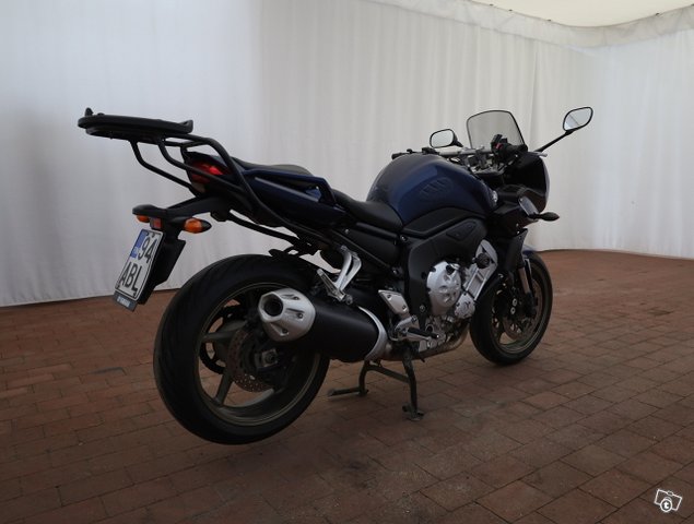 Yamaha FZ1 3