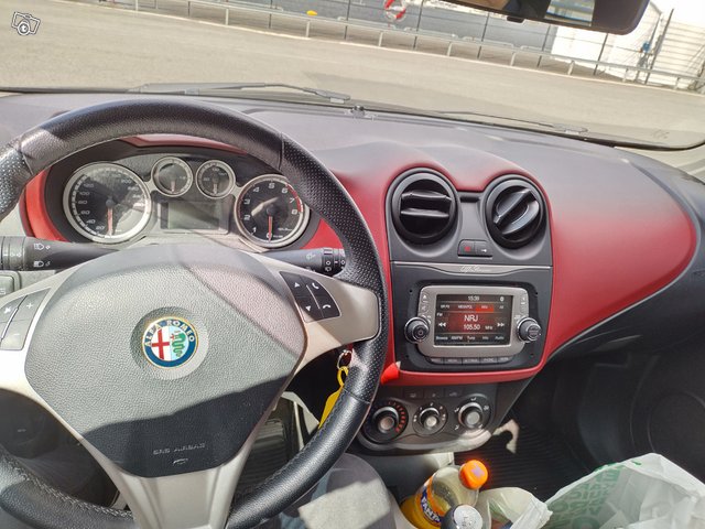 Alfa Romeo MiTo 7