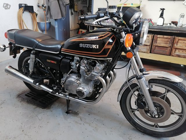 Suzuki GS750E 1979 2