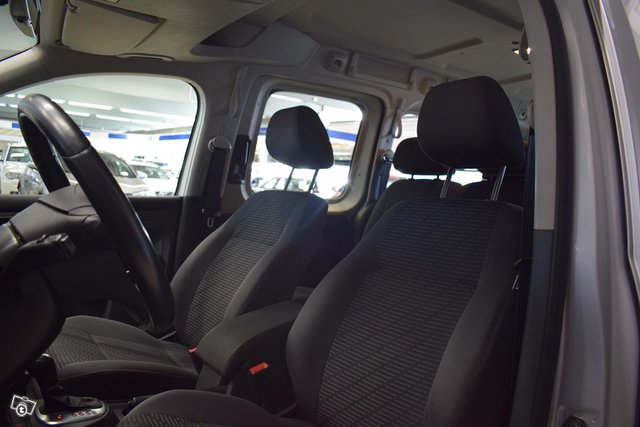 Volkswagen Caddy Maxi 5