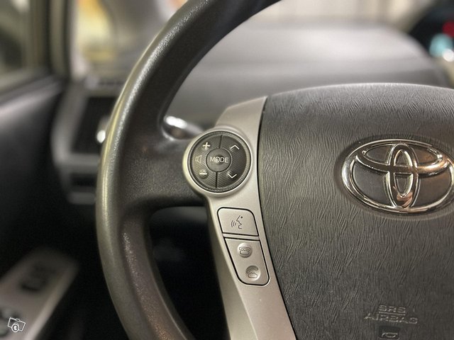 Toyota Prius+ 5