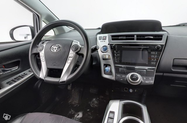 Toyota Prius+ 21