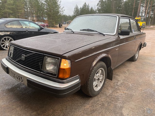 Volvo 240 1