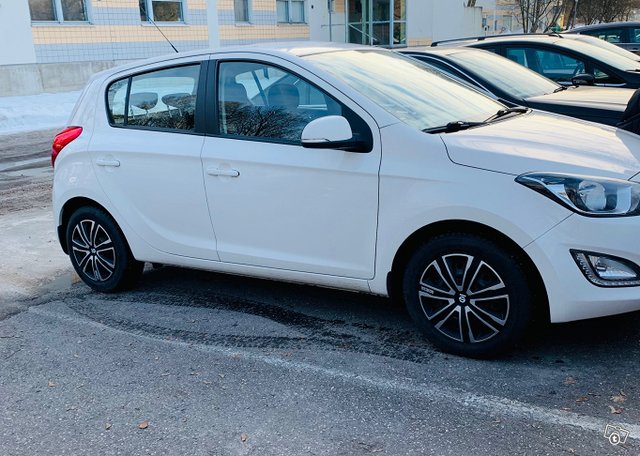 Hyundai i20 4