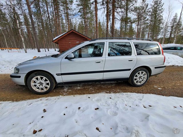 Volvo V70 2