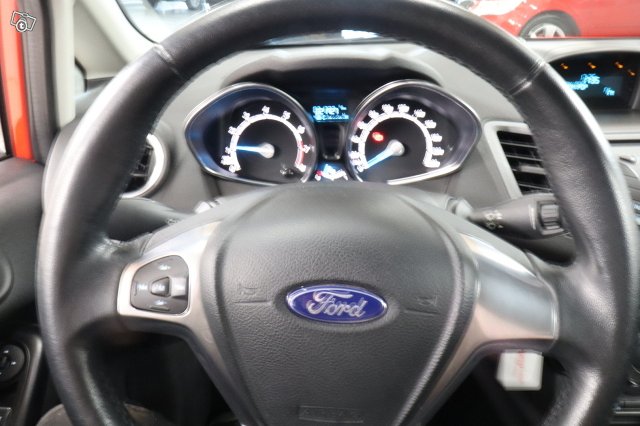 Ford Fiesta 16