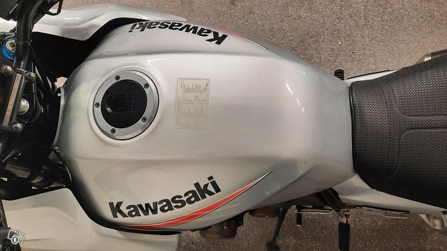 Kawasaki ZRX 1200 S HUIPPUSIISTI! 7