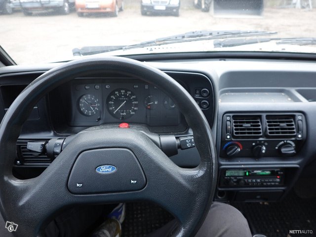 Ford Orion 14