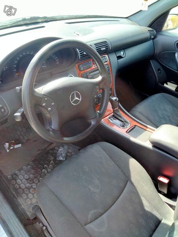 Mercedes-Benz C 180 6