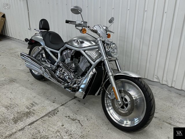 Harley-Davidson VRSC 2