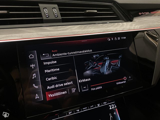 Audi Q8 E-tron 20