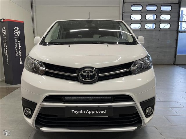 Toyota Proace Verso 8