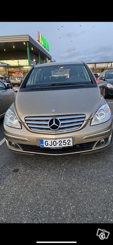 Mercedes-Benz B-sarja 1