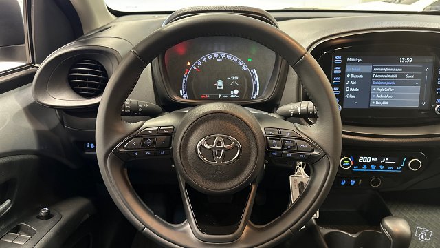 Toyota Aygo X 11