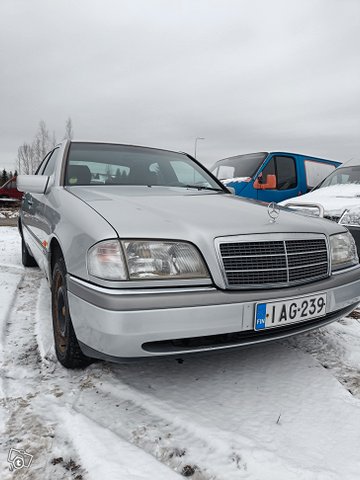 Mercedes-Benz C 180 6