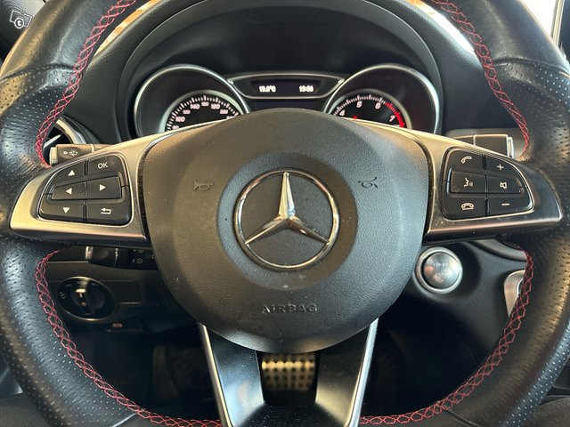 Mercedes-Benz GLA 15