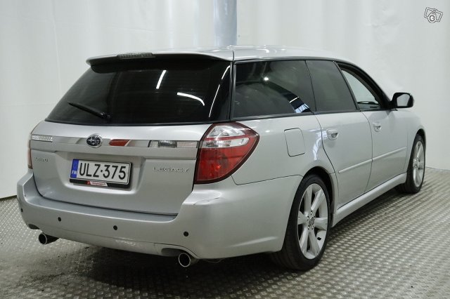 Subaru Legacy 2