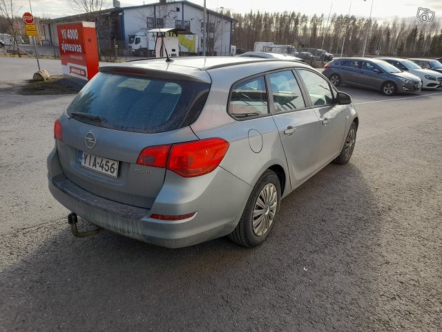 Opel Astra 2