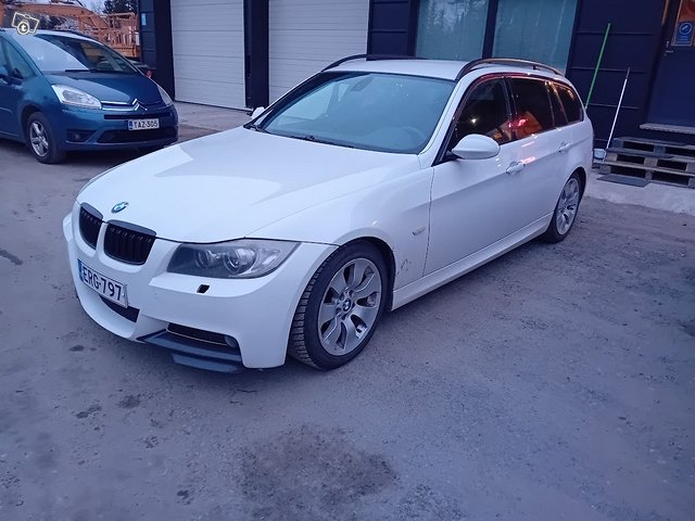 BMW 335xiA