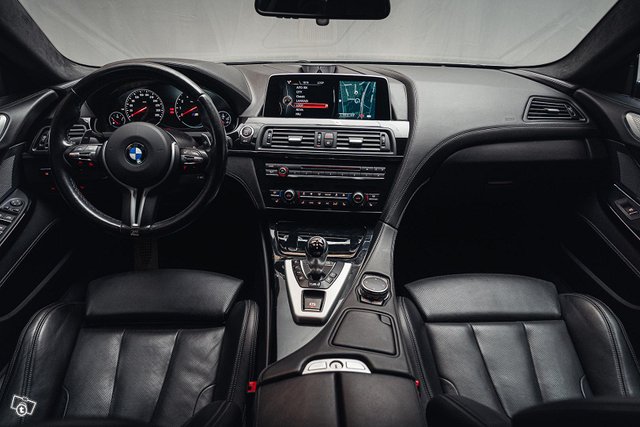 BMW M6 5