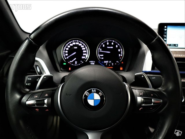 BMW M240i 6