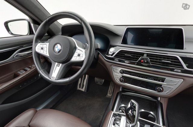 BMW 745 14