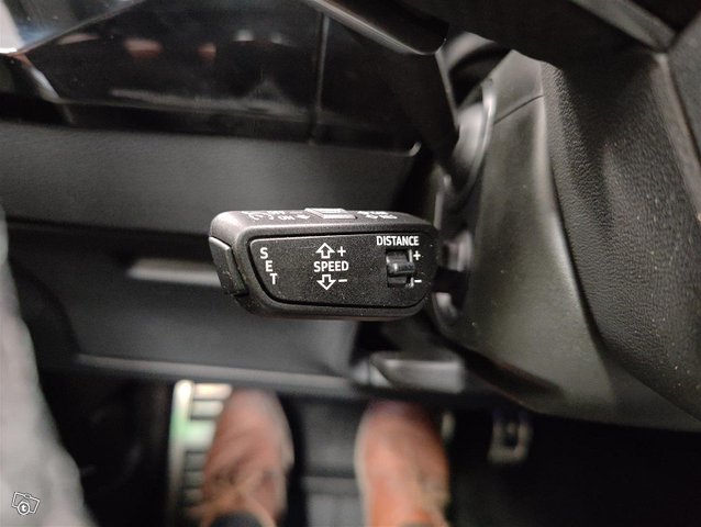 Audi Q8 E-tron 17