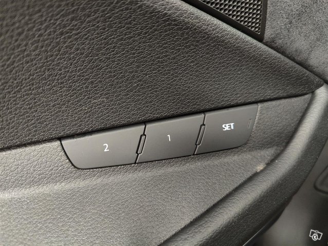 Audi Q8 E-tron 20