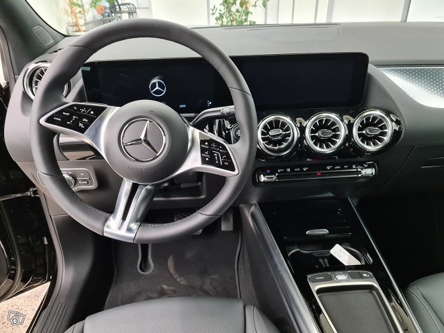 Mercedes-Benz B 11
