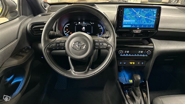 Toyota Yaris Cross 11