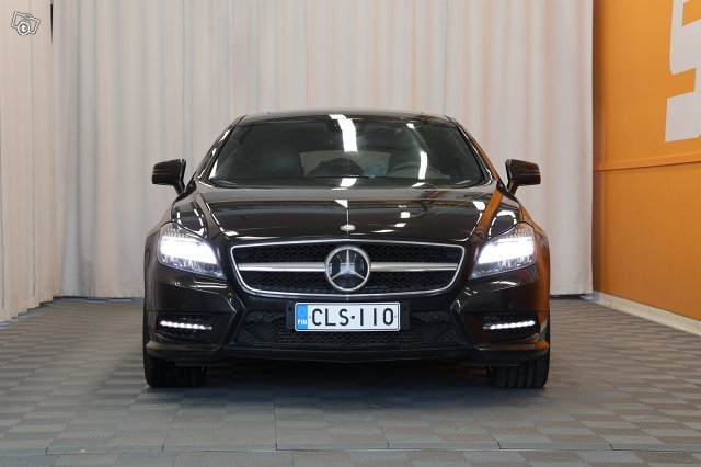 Mercedes-Benz CLS 2