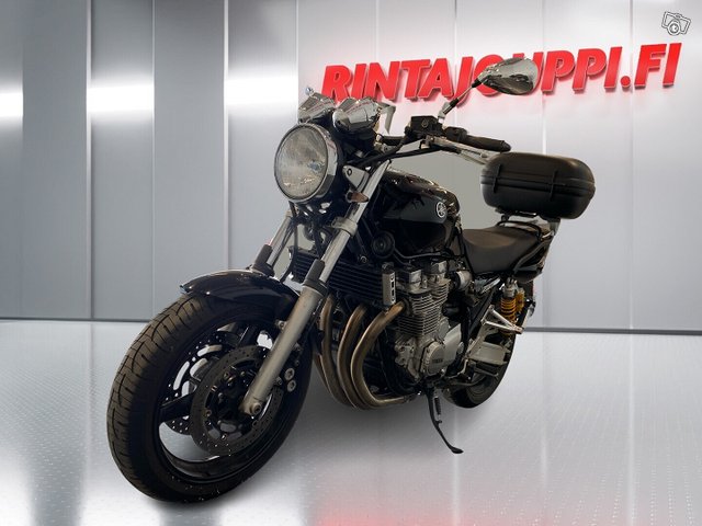 Yamaha XJR 6