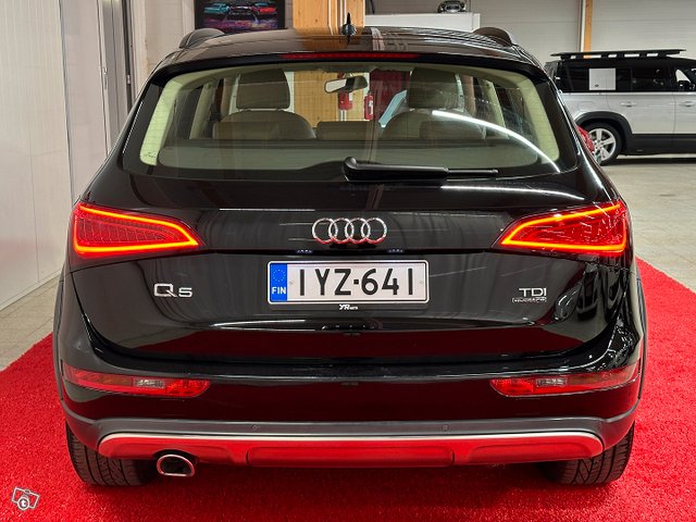 Audi Q5 4