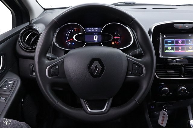 Renault Clio 17