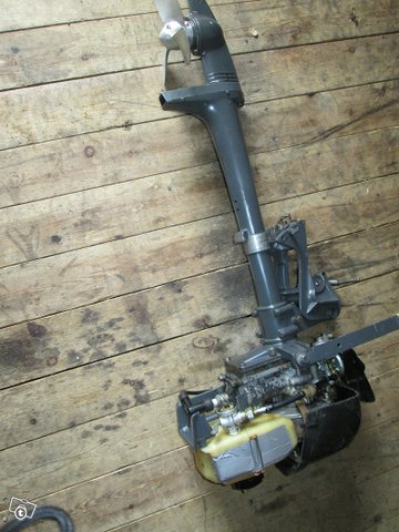 Yamaha perämoottori 2 hv, kuva 1