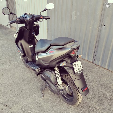 Yamaha Aerox 7