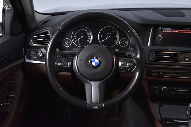 BMW 520 25