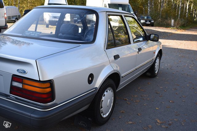 Ford Orion 4